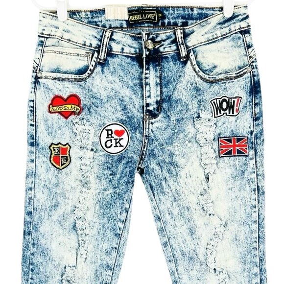 Rebel Love Women Distressed Patch Acid Wash Blue Skinny Stretch Jeans 13/14 NWT - Picture 3 of 12